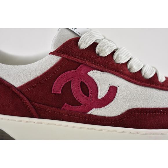 Chanel 23P Burgundy Suede White CC Logo Flat Lace Up Runner Trainer Sneaker 37 - Picture 4 of 15
